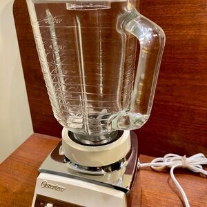 Vtg OSTERIZER IMPERIAL 542 Complete SHINY Chrome Blender. Mint retro condition !